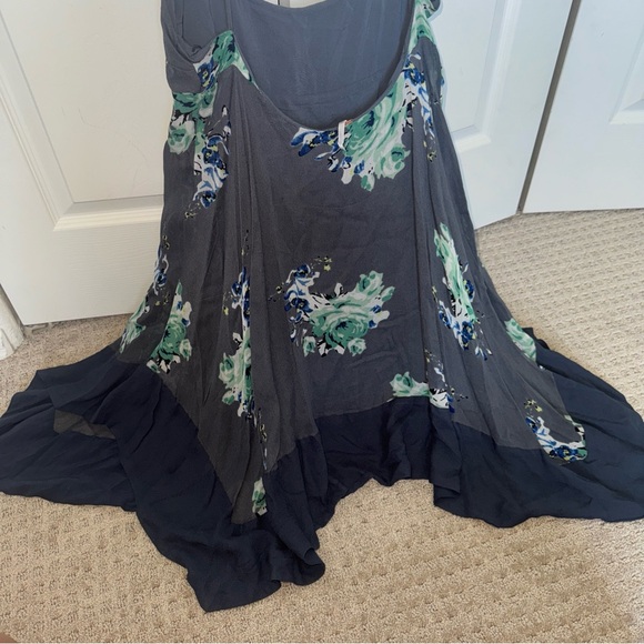 FREE PEOPLE Faded Bloom Printed Slip Dress in gray floral size small - Picture 5 of 10